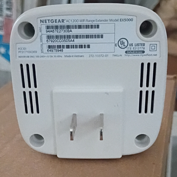 NETGEAR White Wireless Access Point - Picture 2 of 4